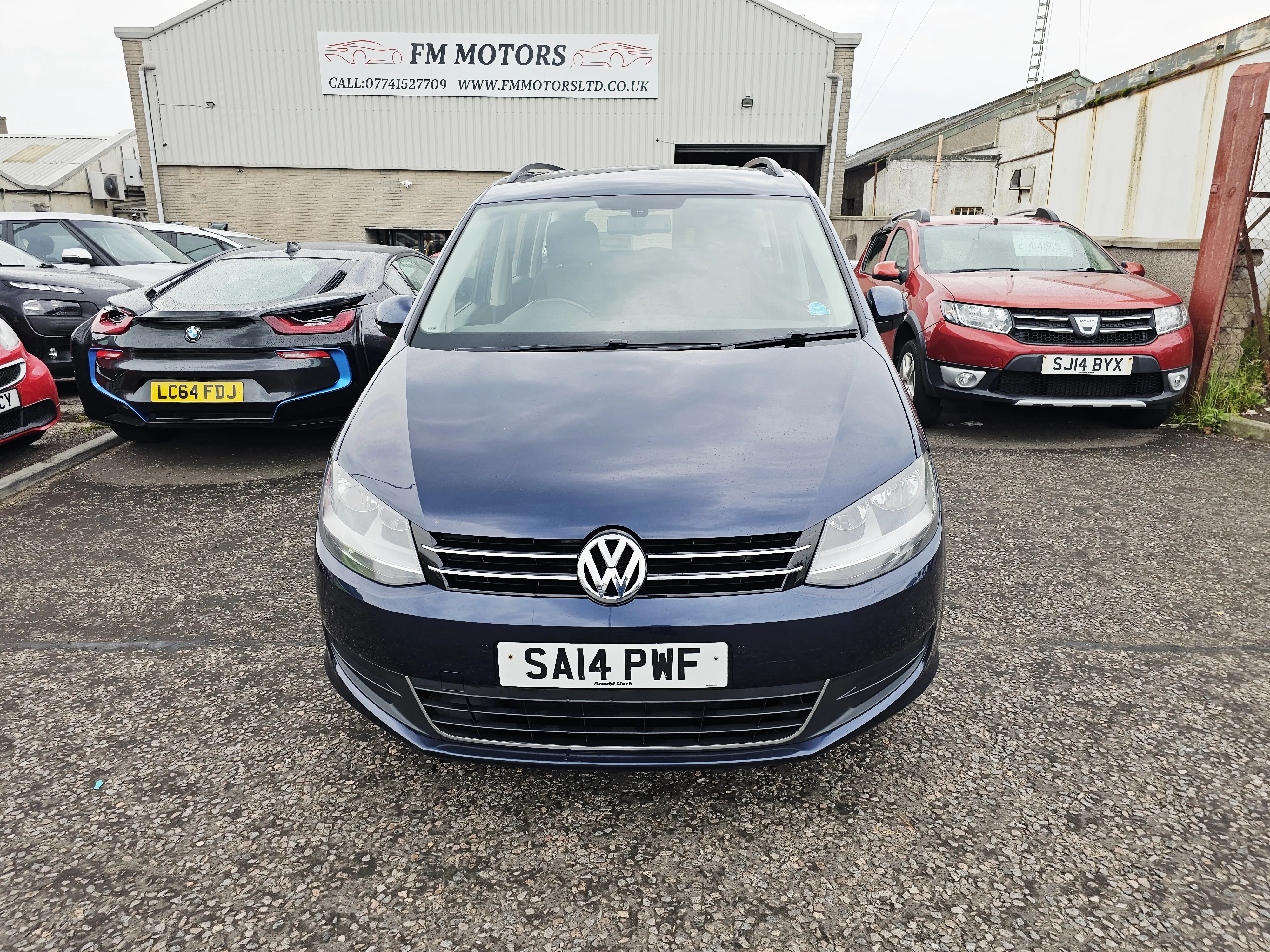 7 Seaters! Automatic!  2014 Blue VW Sharan SE Bluemotion TDI S-A, 2L Diesel. MOT June 2027.FSH.Low miles £7495